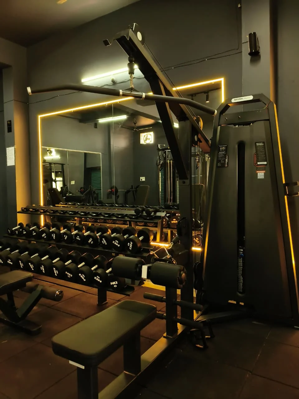 The FitHub Gym training zone - image 10